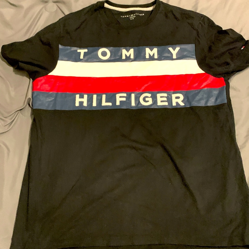 Tommy Hilfiger Logo Graphic Tee Size: Small